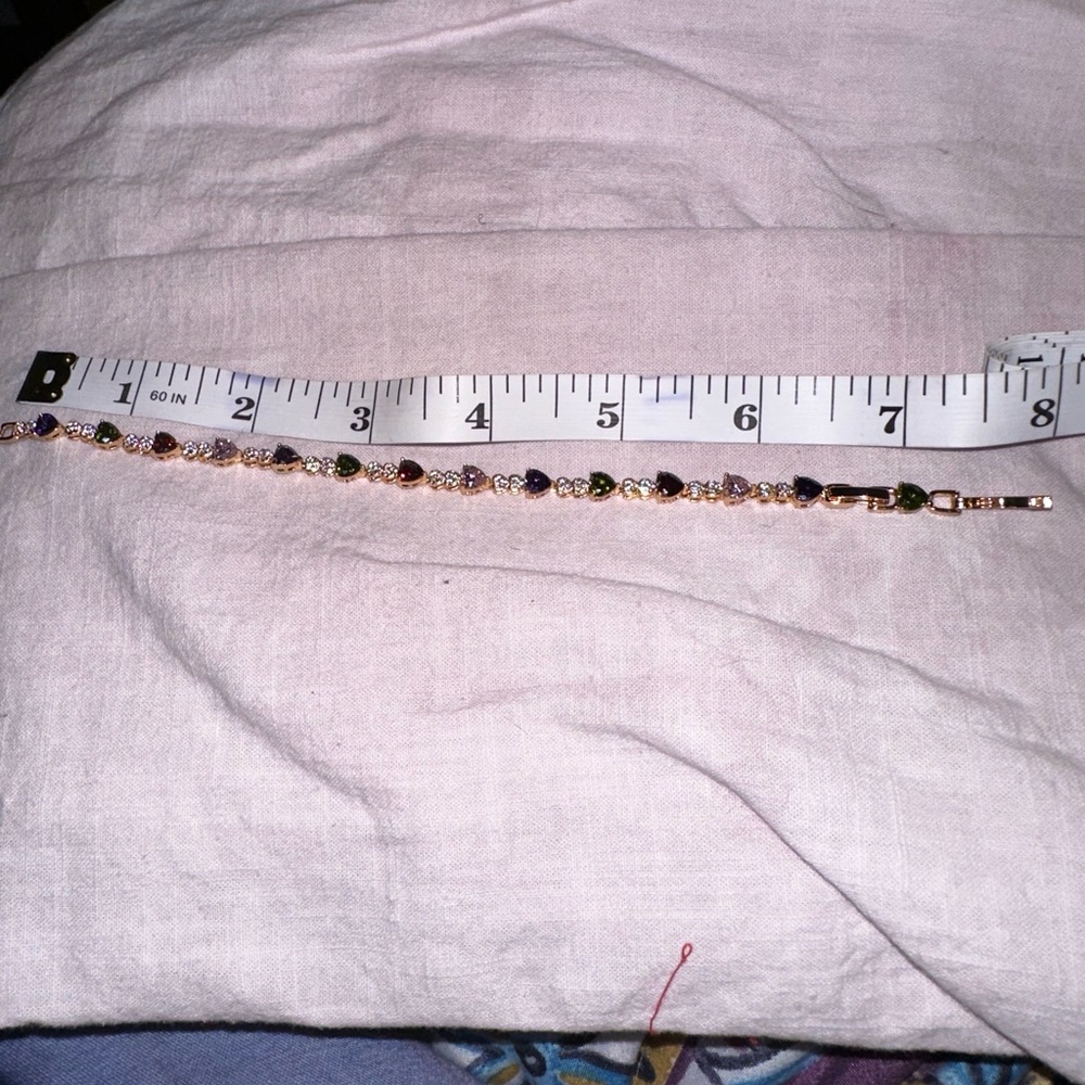 XIUPING BEAUTIFUL GOLD BRACELET WITH HEART SHAPED MULTI COLOR MOISSANITE STONES!